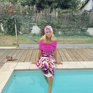 Jupe drapée imprimée multicolore & Body rose