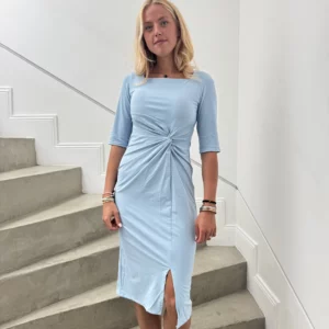 Robe bleu clair